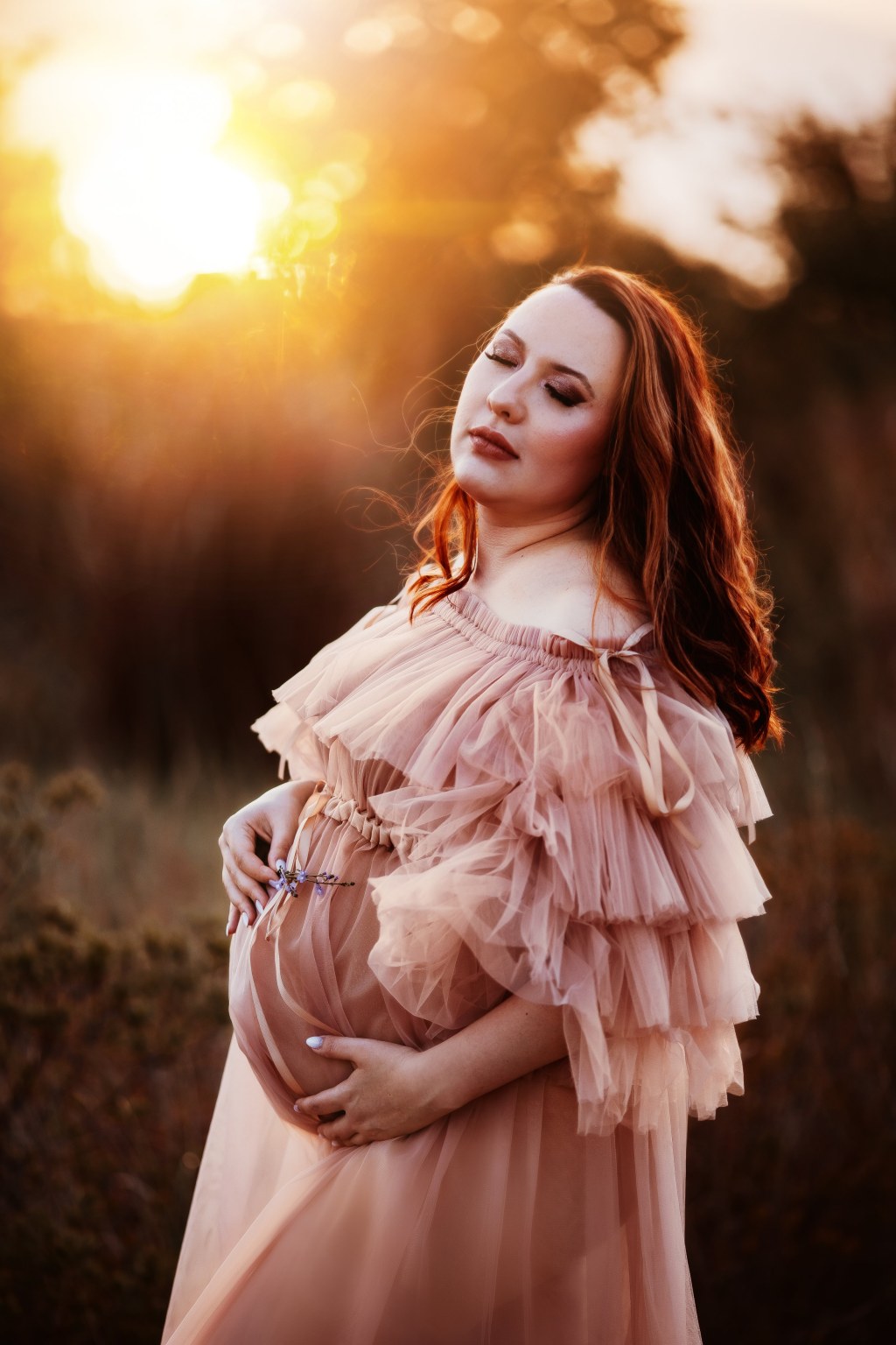 Picture of: Maternity photographer — Jules Creative Photography